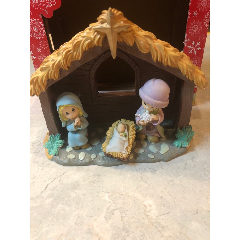 Precious Moments nativity 4 pc, Resin